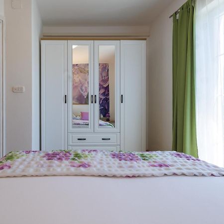 Apartmani Olea Krk Krk Town Exterior foto
