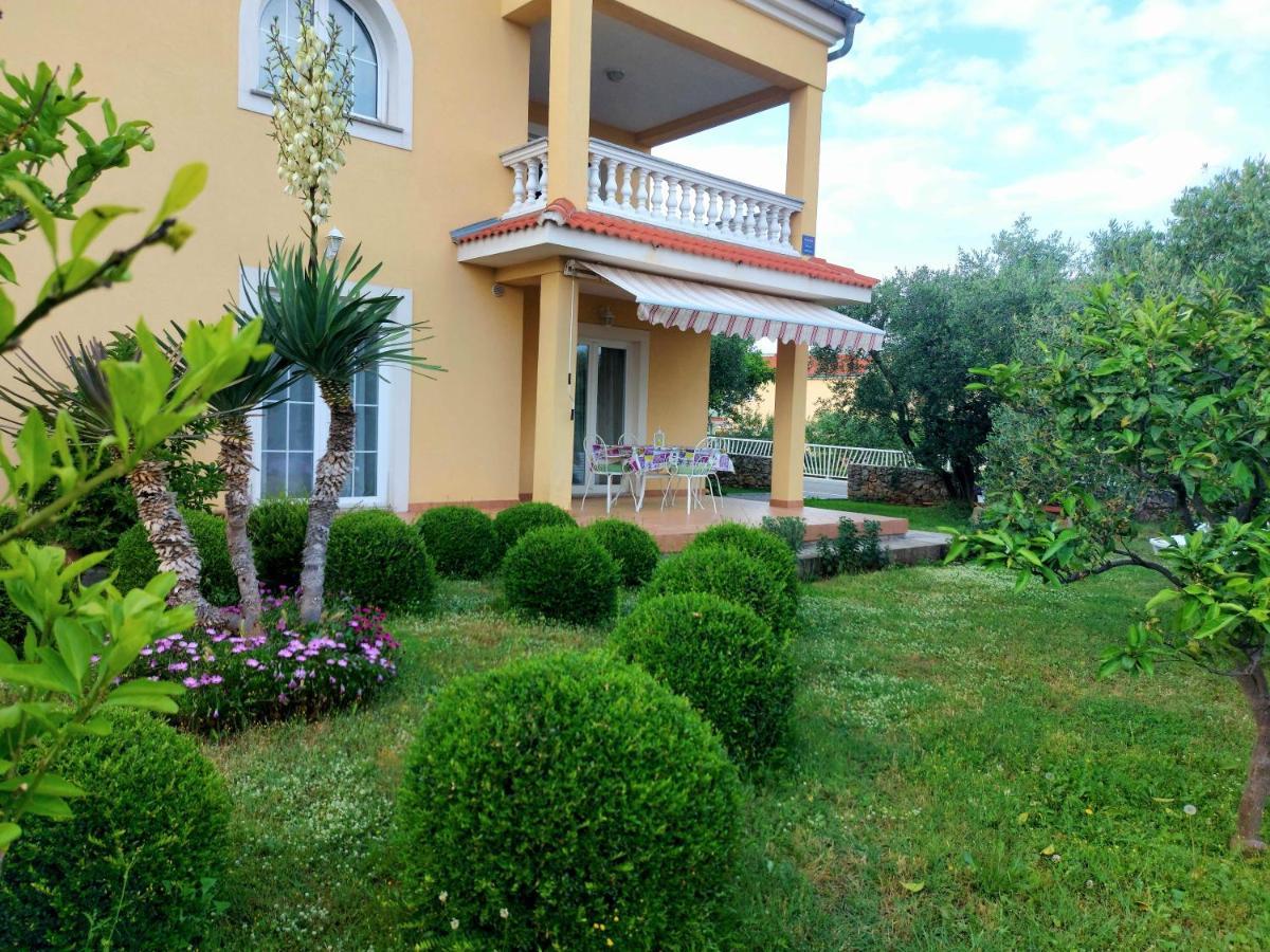 Apartmani Olea Krk Krk Town Exterior foto