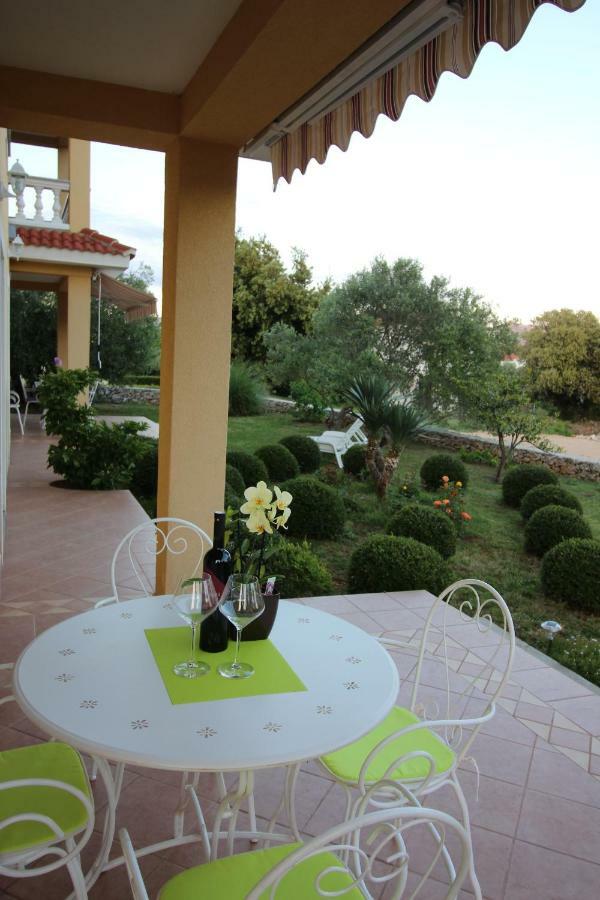 Apartmani Olea Krk Krk Town Exterior foto